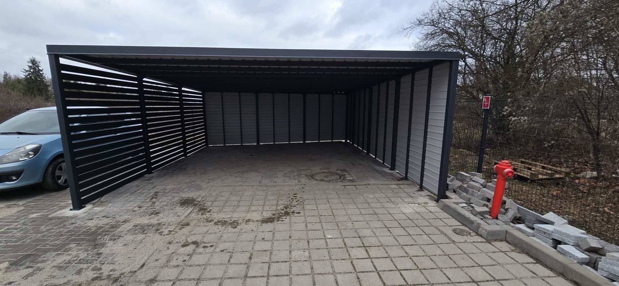Bauleistungen, Fenster, Carports & Terrassen | HausEner