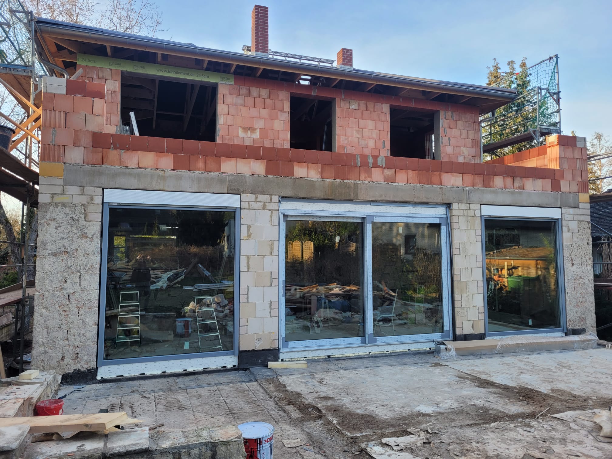 Bauleistungen, Fenster, Carports & Terrassen | HausEner