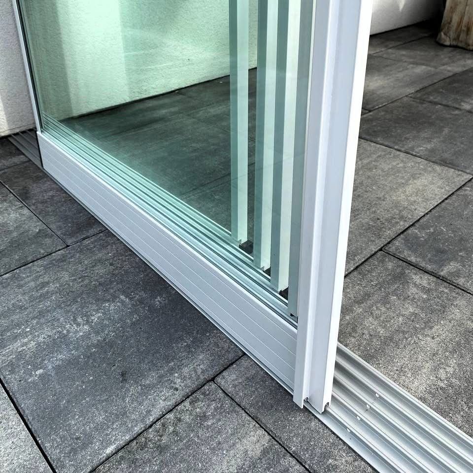 Bauleistungen, Fenster, Carports & Terrassen | HausEner