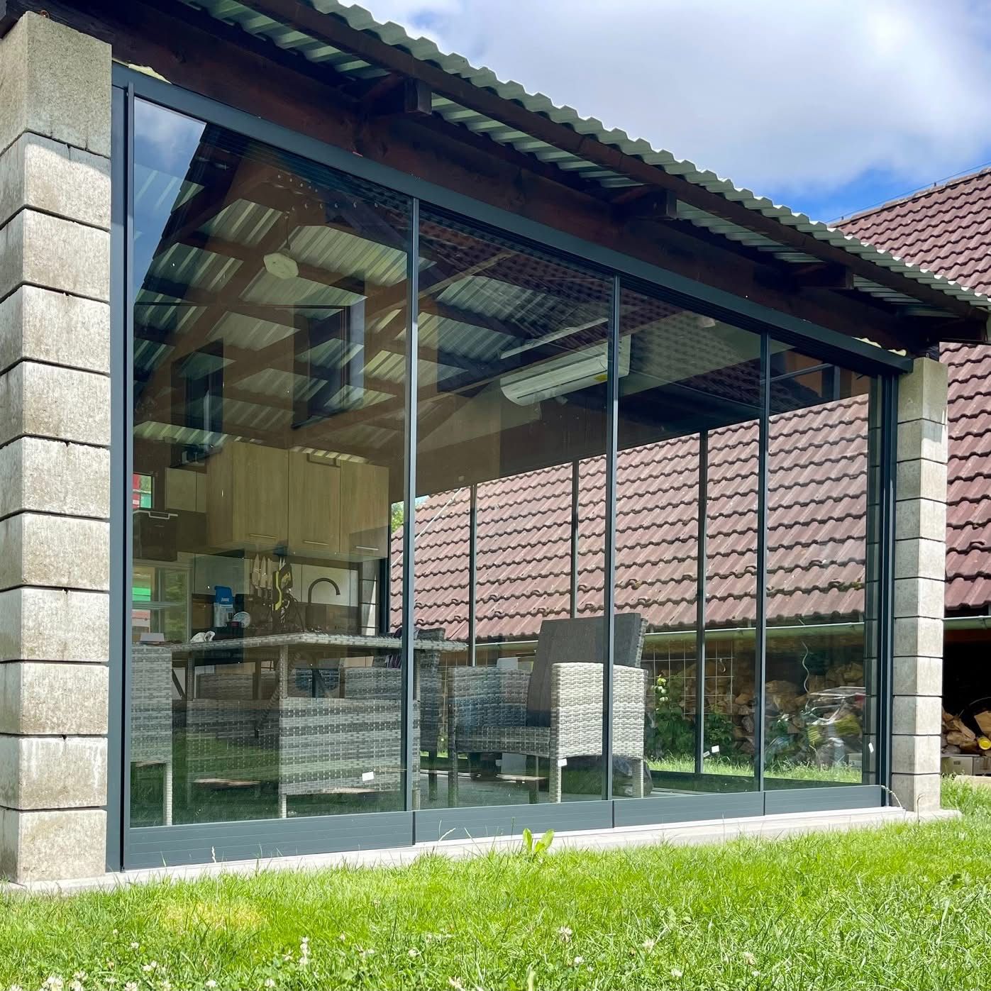 Bauleistungen, Fenster, Carports & Terrassen | HausEner