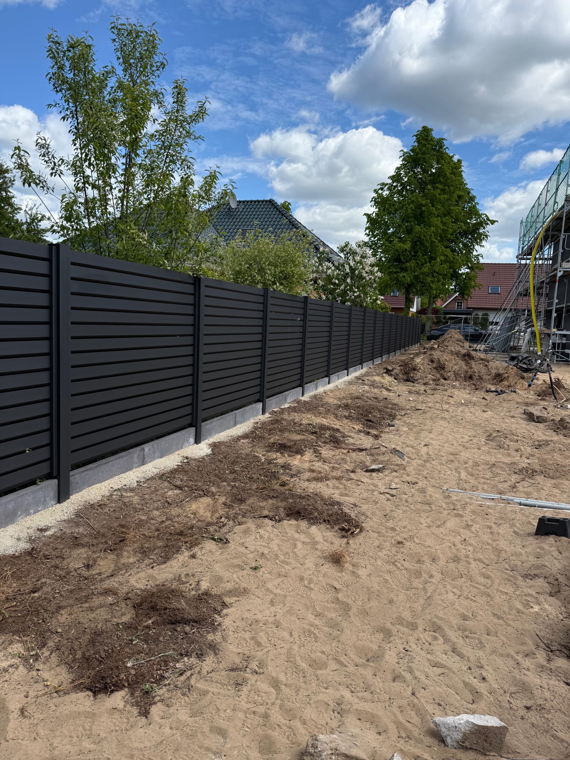 Bauleistungen, Fenster, Carports & Terrassen | HausEner